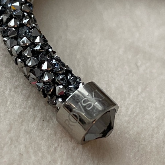 Set. Swarovski crystal wrap bracelet and cuff bracelet. - Picture 7 of 7